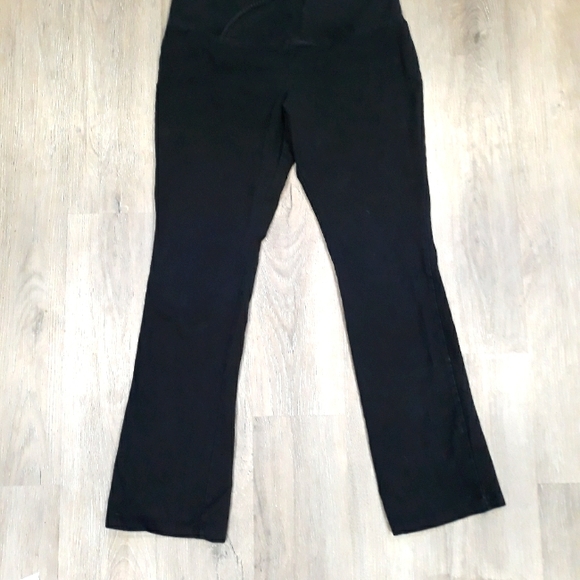 Style & Co. Pants - Style $ Co. Black Stretchy Workout Sport Pants